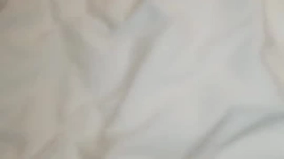 旗袍性感少妇TP啪啪，沙发舔奶隔着内裤摸逼舔弄口交，上位骑乘后人侧入猛操