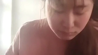 名媛级别的美女 胸型完美 黑丝大波浪