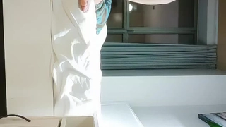 黑丝高跟秘书ol骚话自慰高潮留白浆